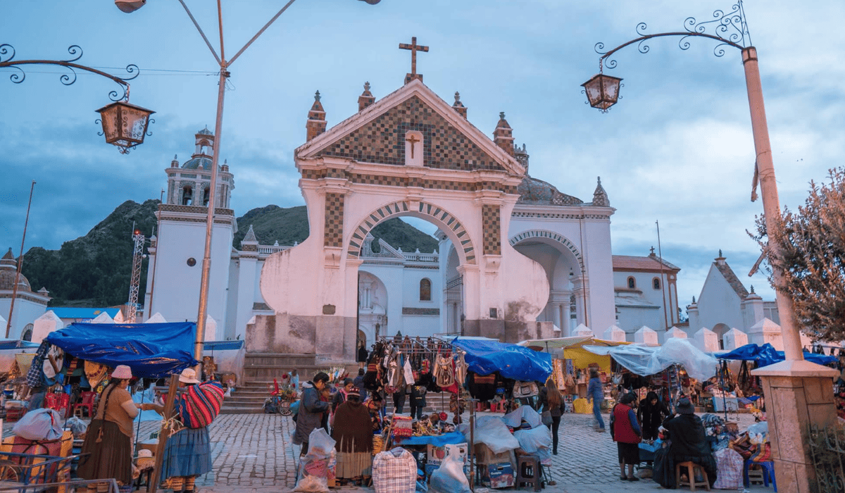 Copacabana, Lago Titicaca + Isla del Sol - Tour de 2 Dia