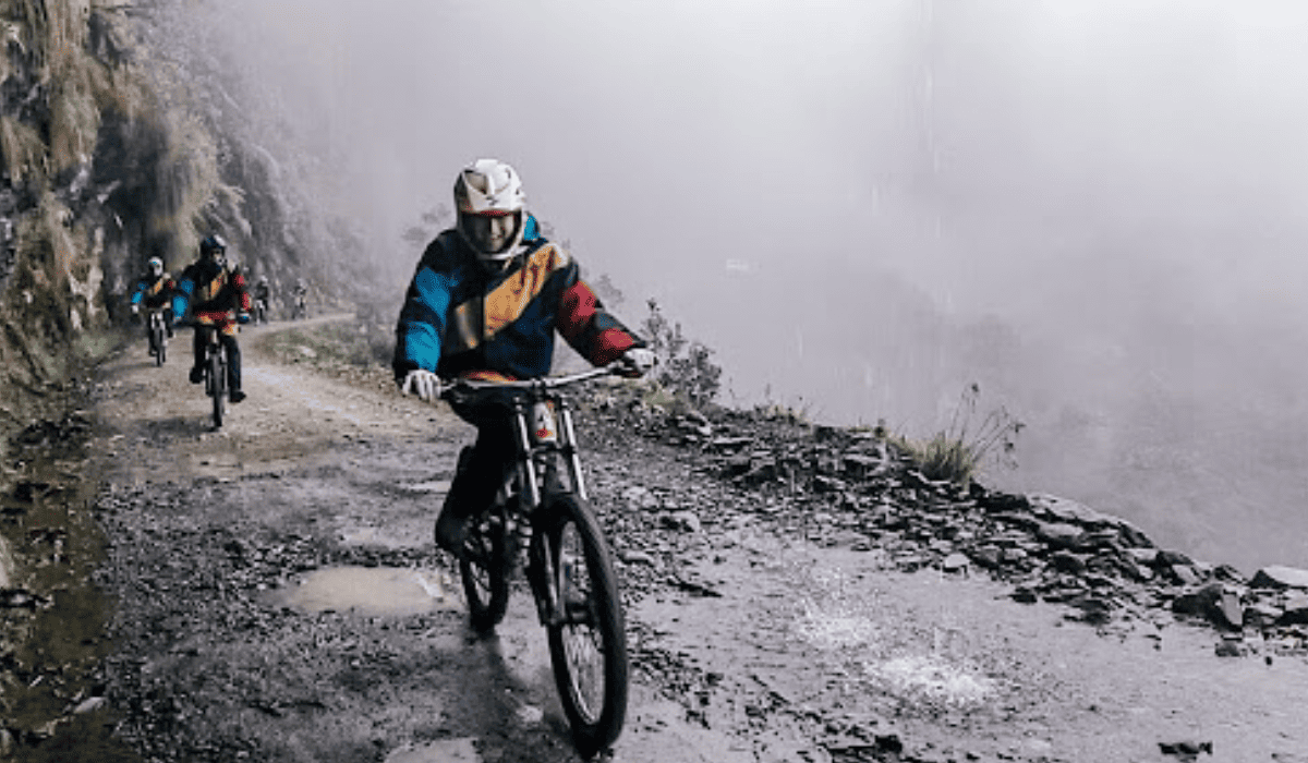 Biking Death Road: adrenalina extrema desde La Paz