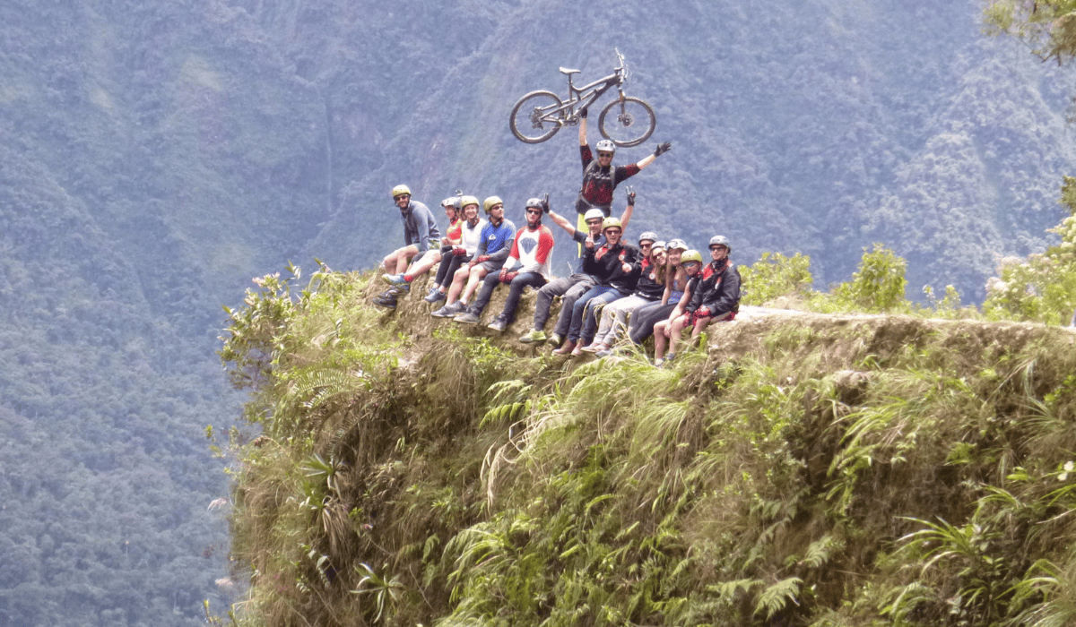 Biking Death Road: adrenalina extrema desde La Paz